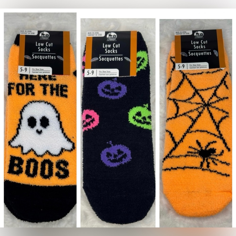 PICK 1 - Halloween Ghost Low Cut Socks - Womens - fits sizes 5-9 (buying 1 pair)